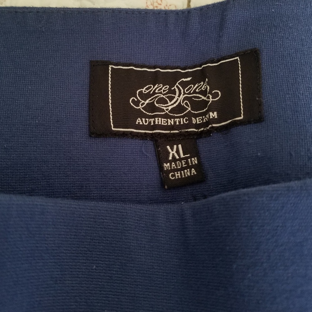 pants - Picture 3 of 3